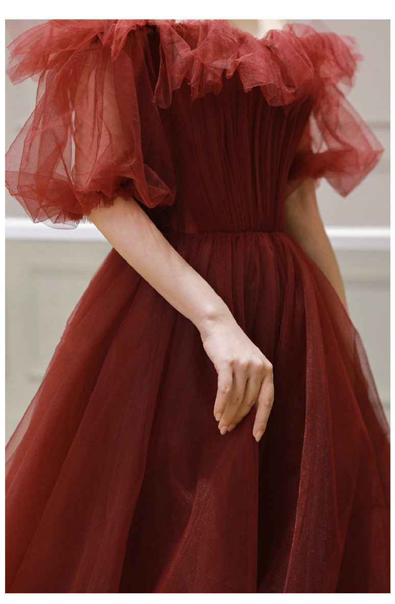 Abito da ballo da principessa lungo in tulle rosso a spalle scoperte
