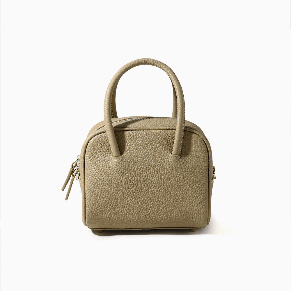 Borsa a tracolla da donna, in pelle di vacchetta, coordinata, primo strato