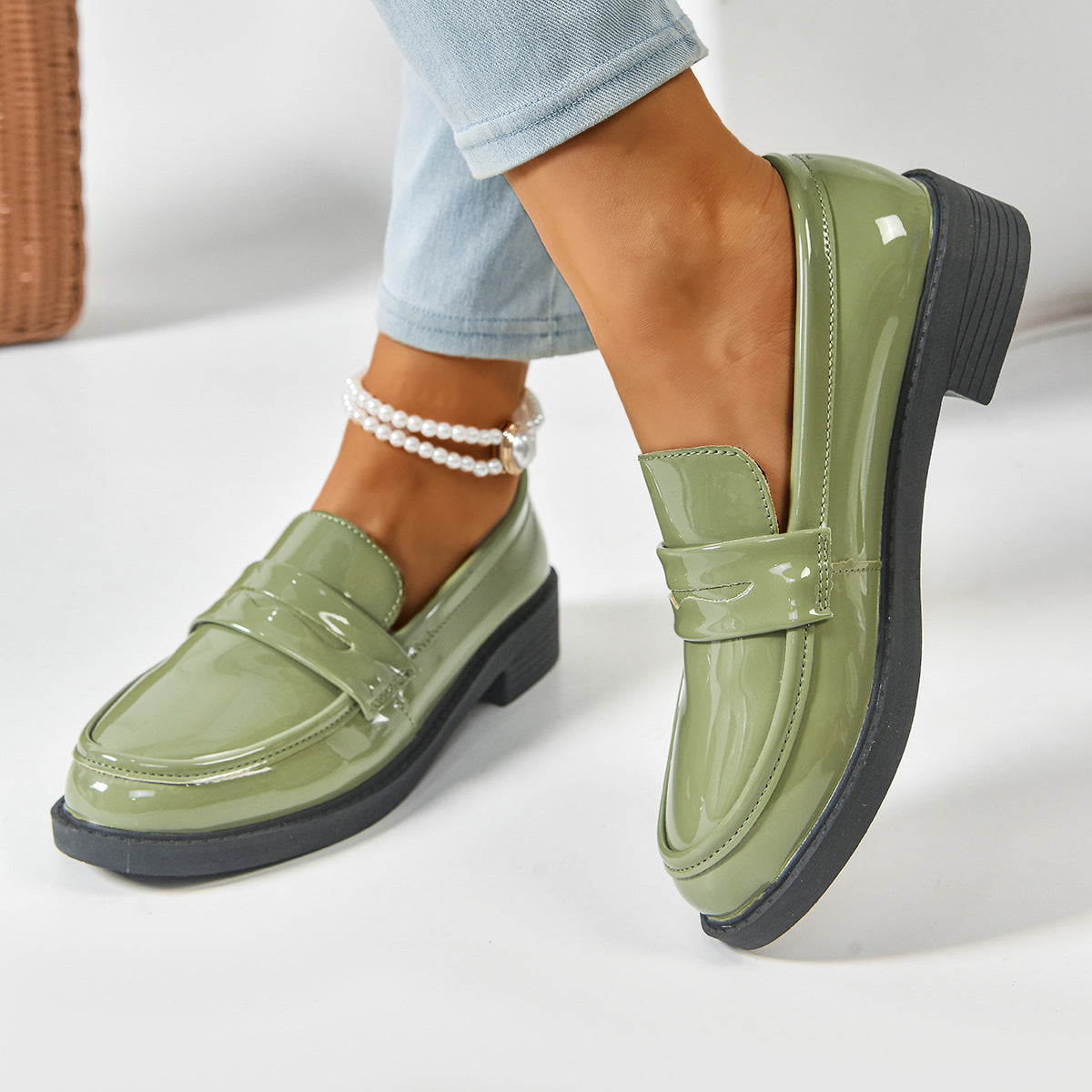 Retro Square Toe Platform Height-increasing Leather Shoes Women's Uniform Shoes