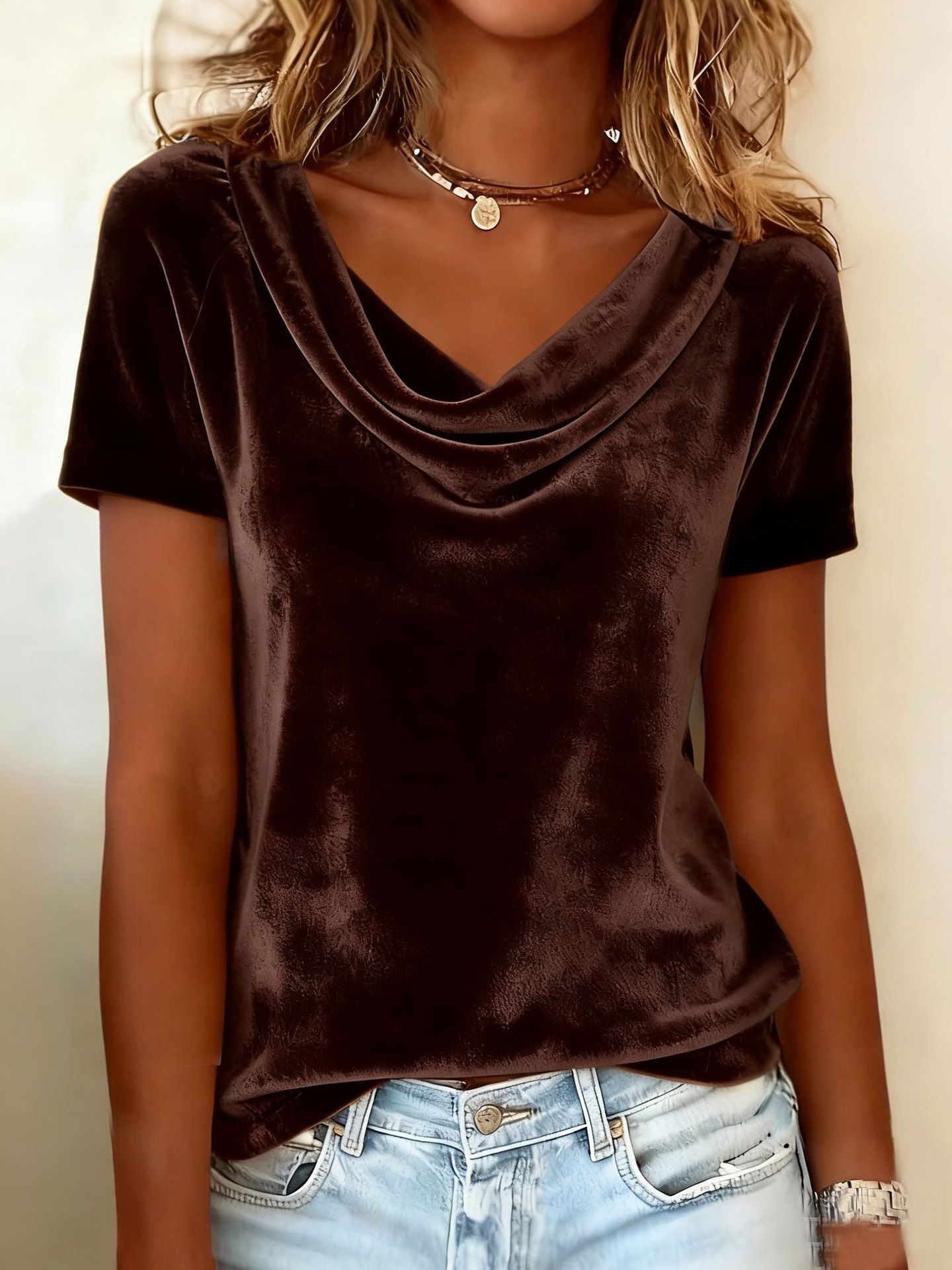 Nuova T-shirt in velluto sexy a maniche corte, girocollo, tinta unita