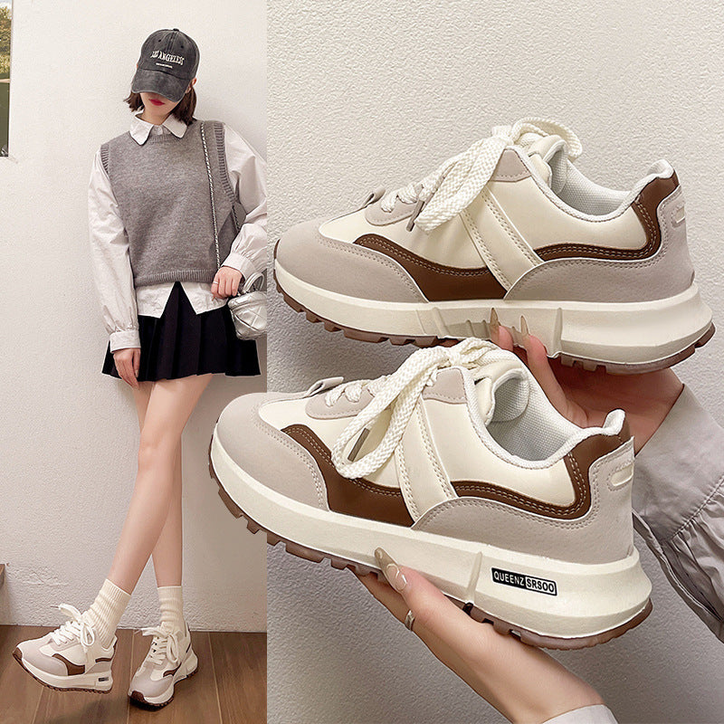 Sneaker casual con plateau e lacci retrò da donna