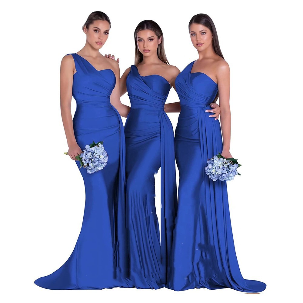 Abito da sposa elegante da sirena taglie forti monospalla