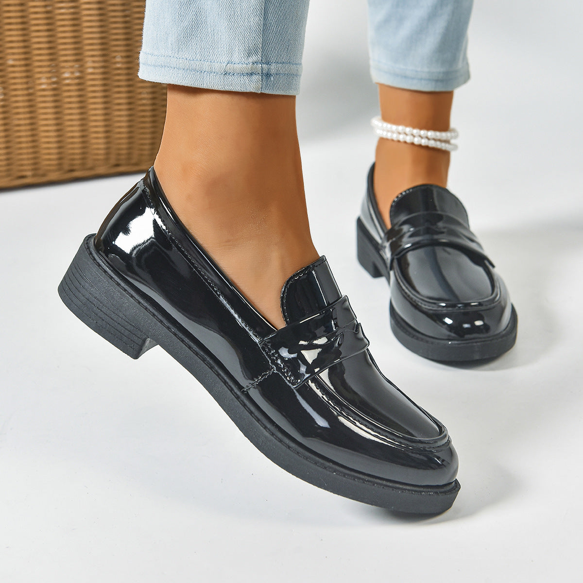 Retro Square Toe Platform Height-increasing Leather Shoes Women's Uniform Shoes