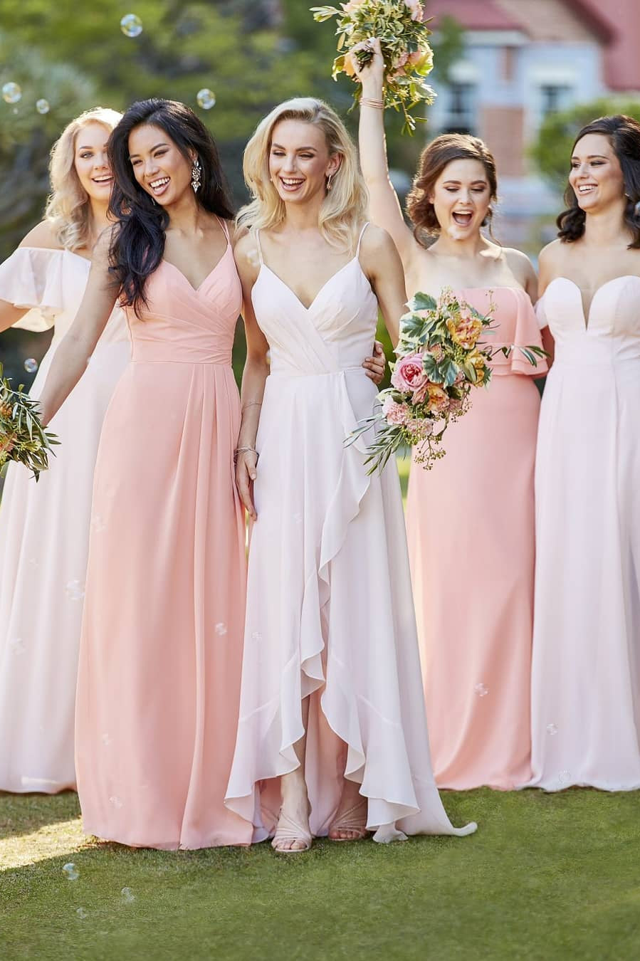 Hanger Abito da Sposa Esterno per Sorella Banchetto
