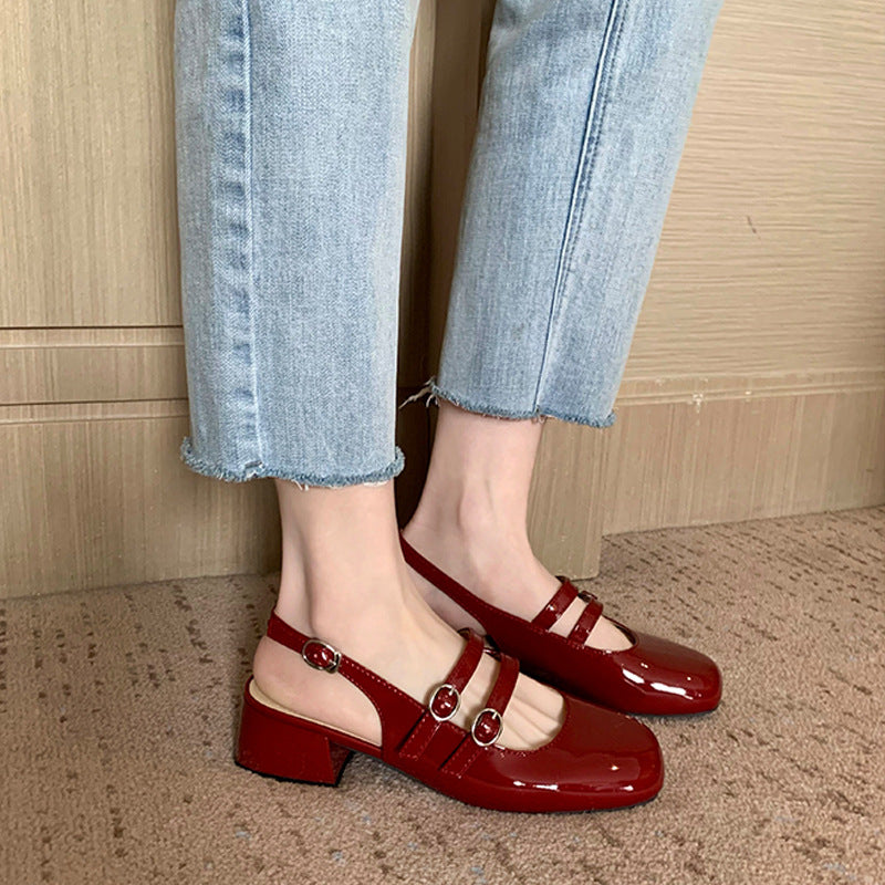 Sandali da donna retrò alla moda con punta quadrata e doppio cinturino
