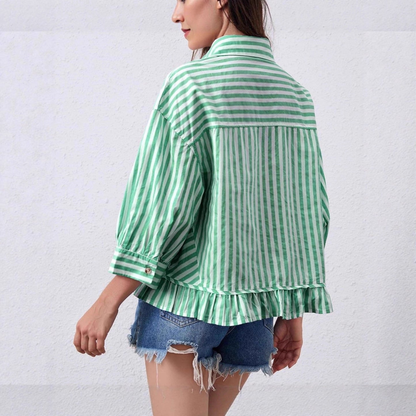 Maglia casual dal taglio morbido con abbottonatura frontale e maniche a tre quarti