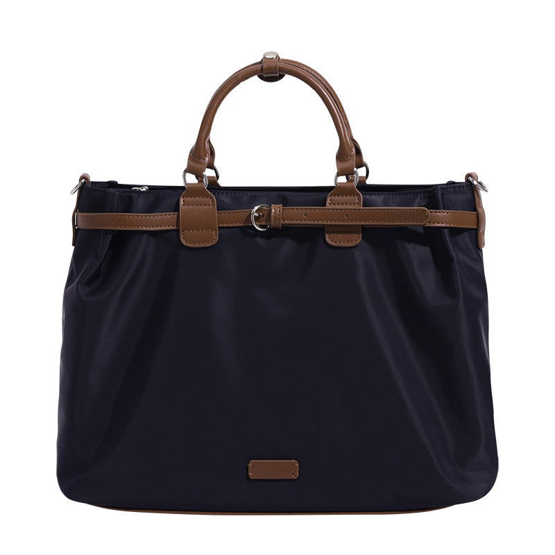 Borsa a tracolla in nylon semplice e capiente da donna