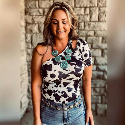 Womens Leopard-Print Short-Sleeve Off-Shoulder Top With A Crew Neck