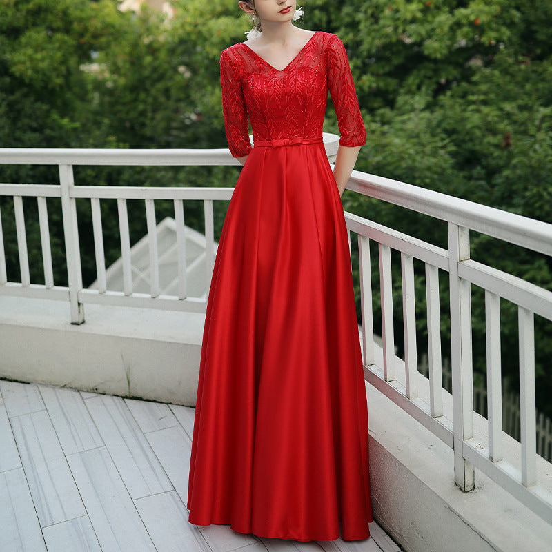Abito da sera elegante da donna per banchetto