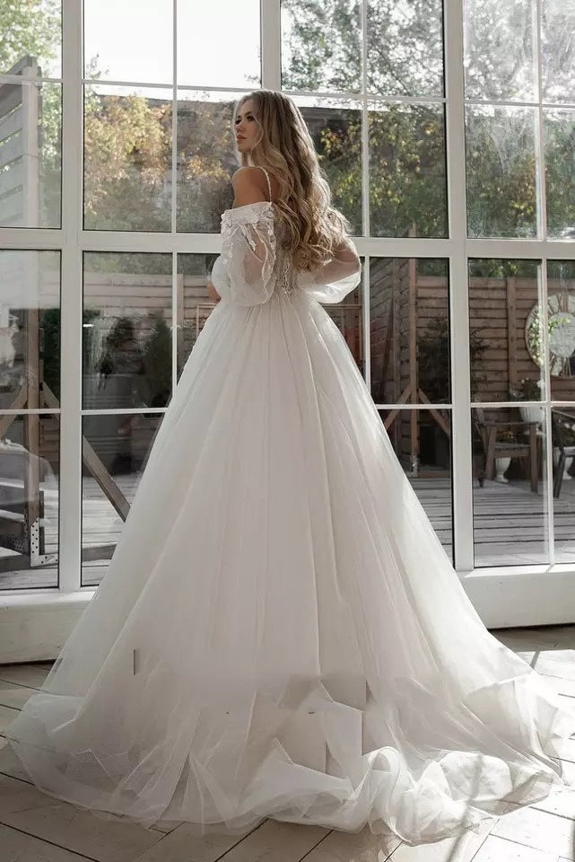Abito da sposa Boho Abito da sposa con maniche a sbuffo e spalle scoperte