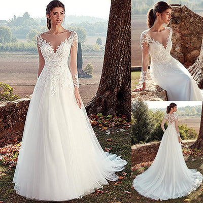 Abito da sposa semplice a linea A con scollo alto a U, maniche lunghe in pizzo e strascico lungo