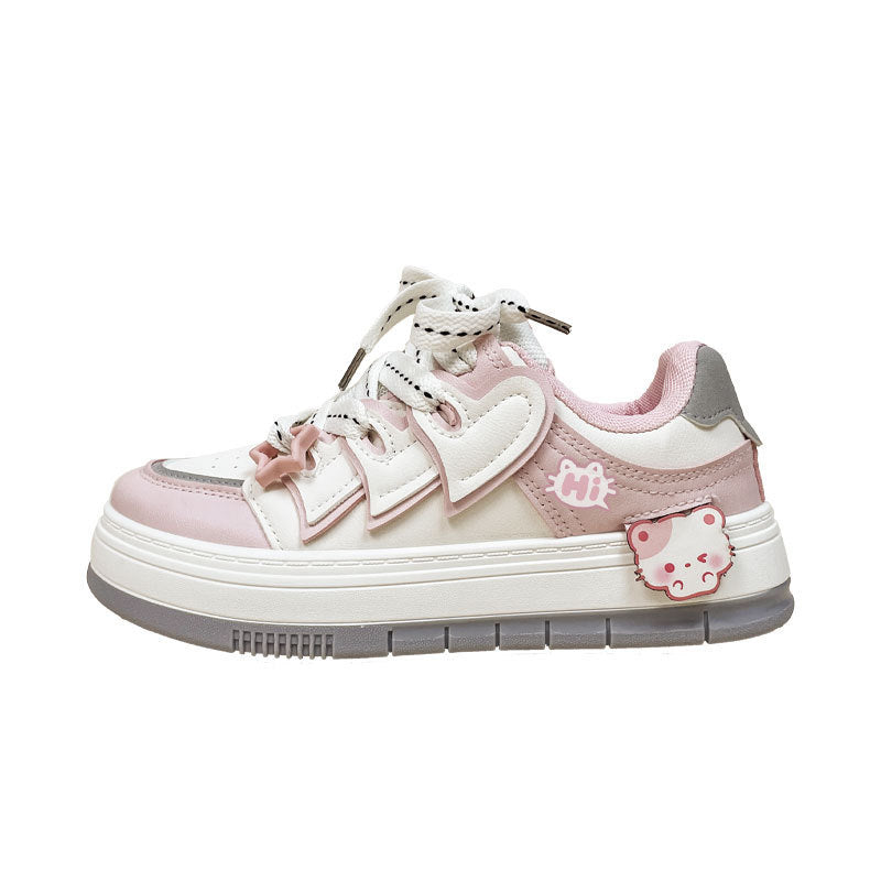Popolare scarpa da ginnastica con suola spessa, ragazza carina alla moda