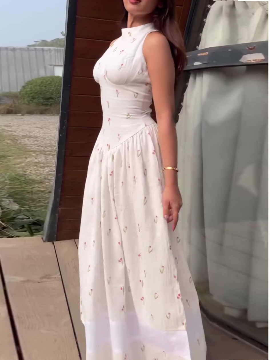 White Floral Print Turtleneck Sleeveless Waist-Cinched Maxi Dress