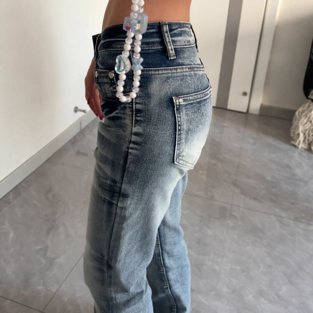 Jeans da donna slim dritti a vita bassa ed elasticizzati