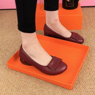 Scarpe casual alla moda in pelle con suola piatta da donna