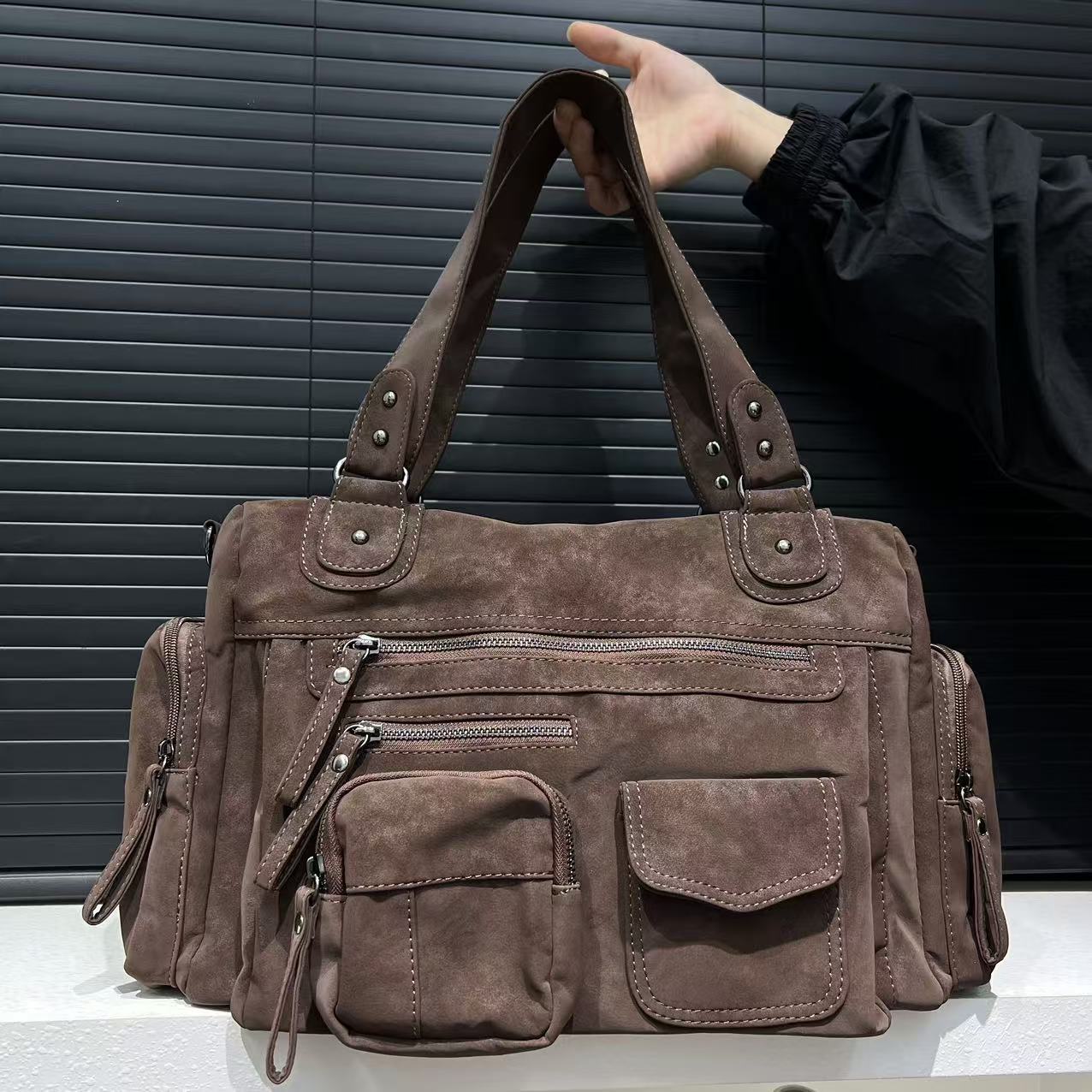 Borsa a mano da donna in pelle scamosciata di grande capacità