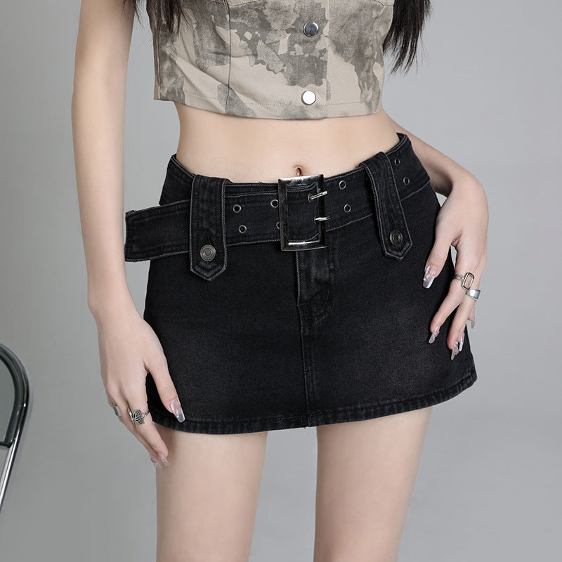 Gonna in denim blu da donna foderata a vita alta, a linea ad A, che esalta la figura, in stile vintage